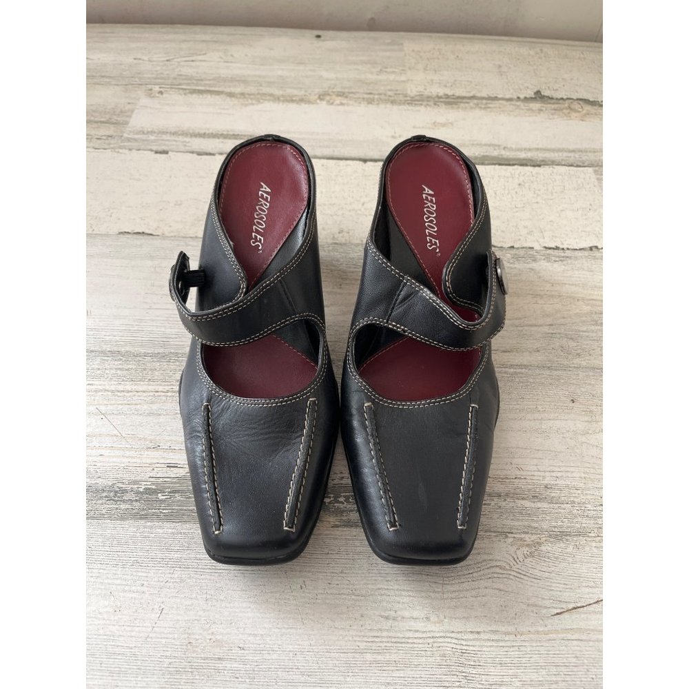 Aerosoles Snapped woman’s brown mules size 7